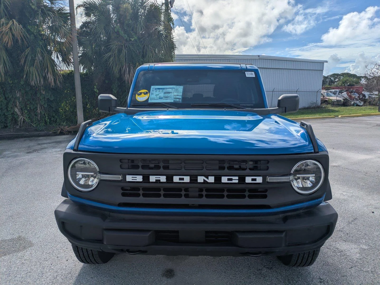 2025 Ford Bronco 4-Door Base - Photo 4
