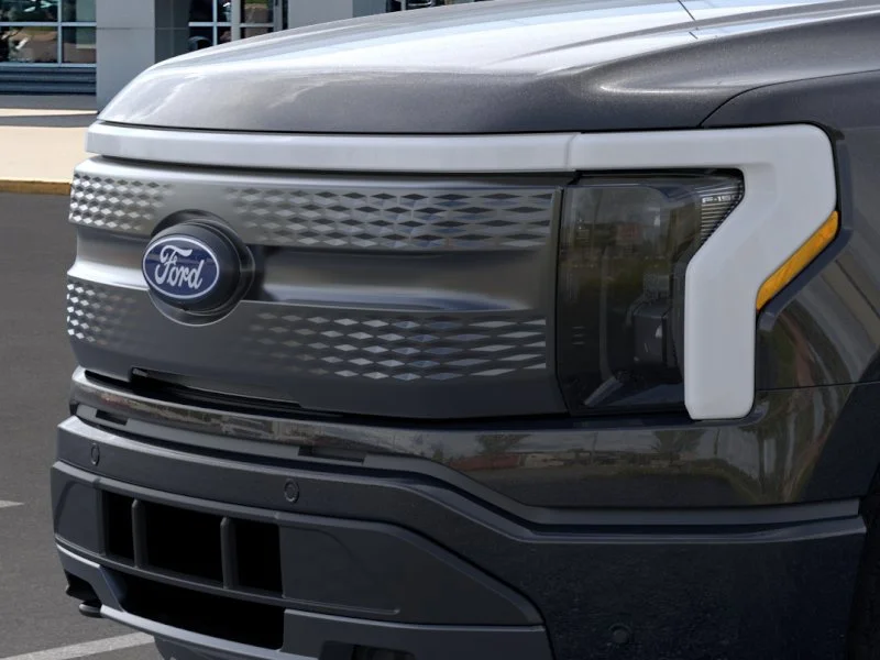 2025 Ford F-150 Lightning Flash - Photo 17