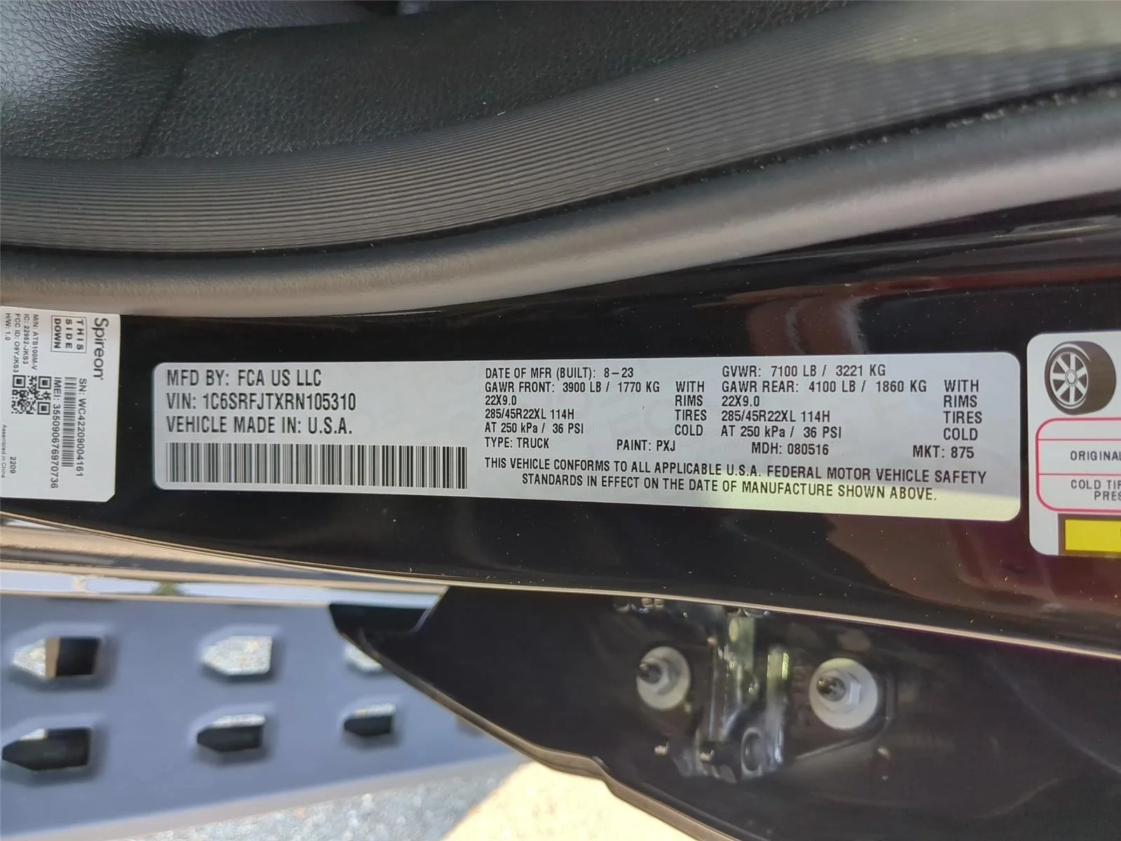Used 2024  RAM TRUCK LARAM image 36