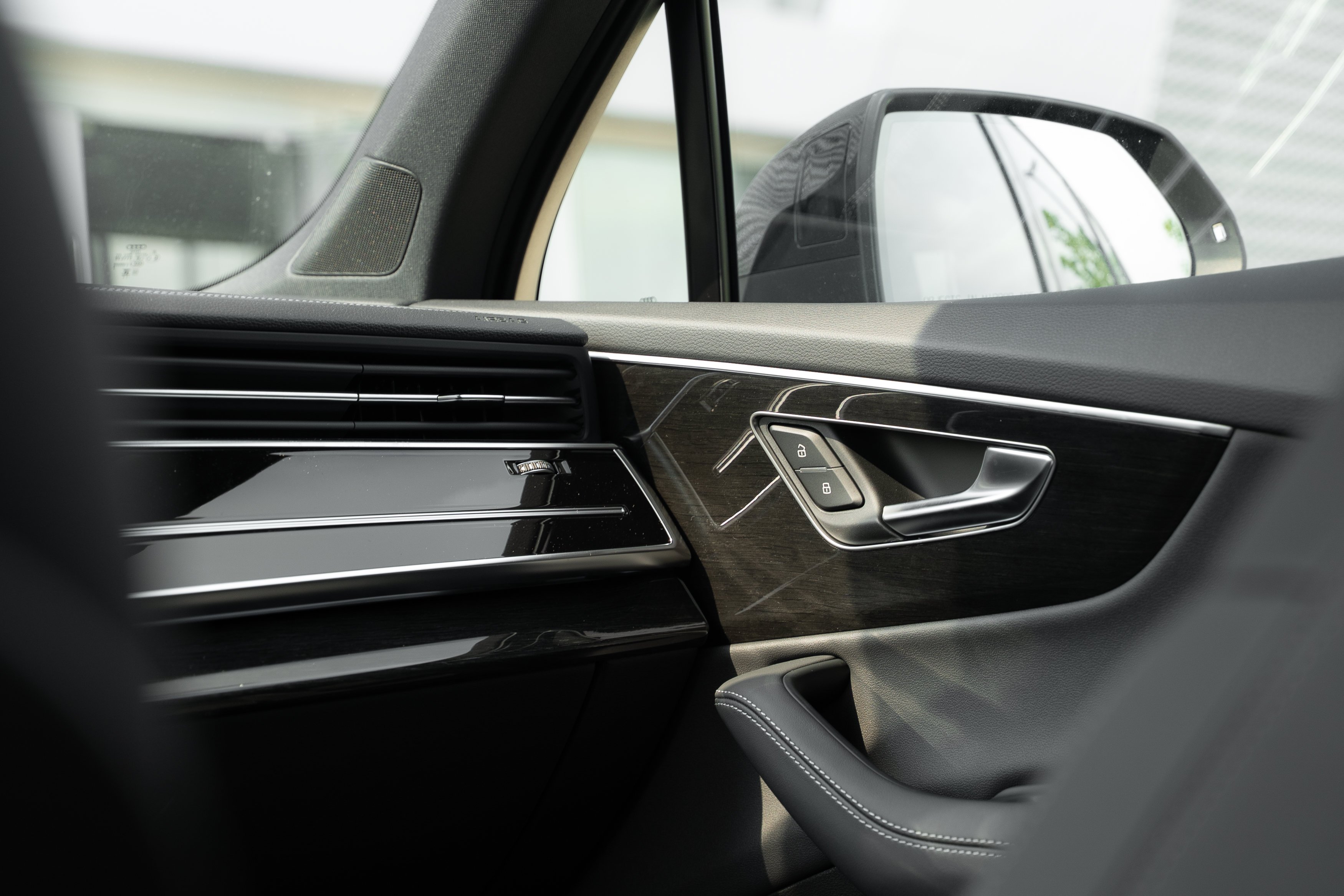 2026 Audi Q7 Premium Plus - Photo 16