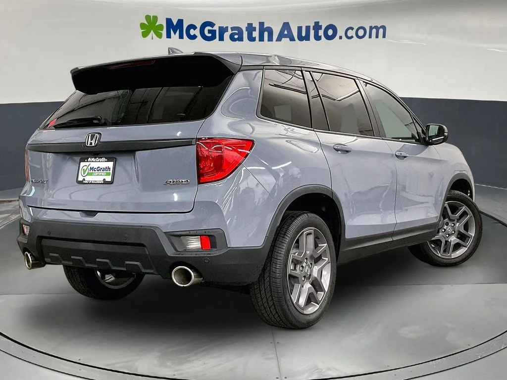 Used 2023 Gray Honda EX-L image 16
