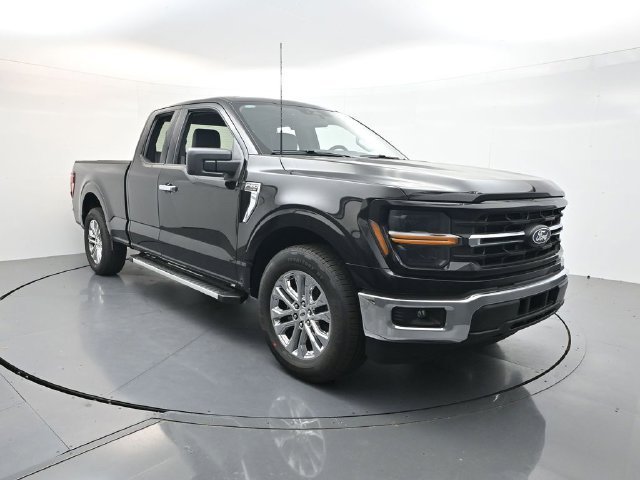 New 2026 Agate Black Metallic Ford XLT image 1