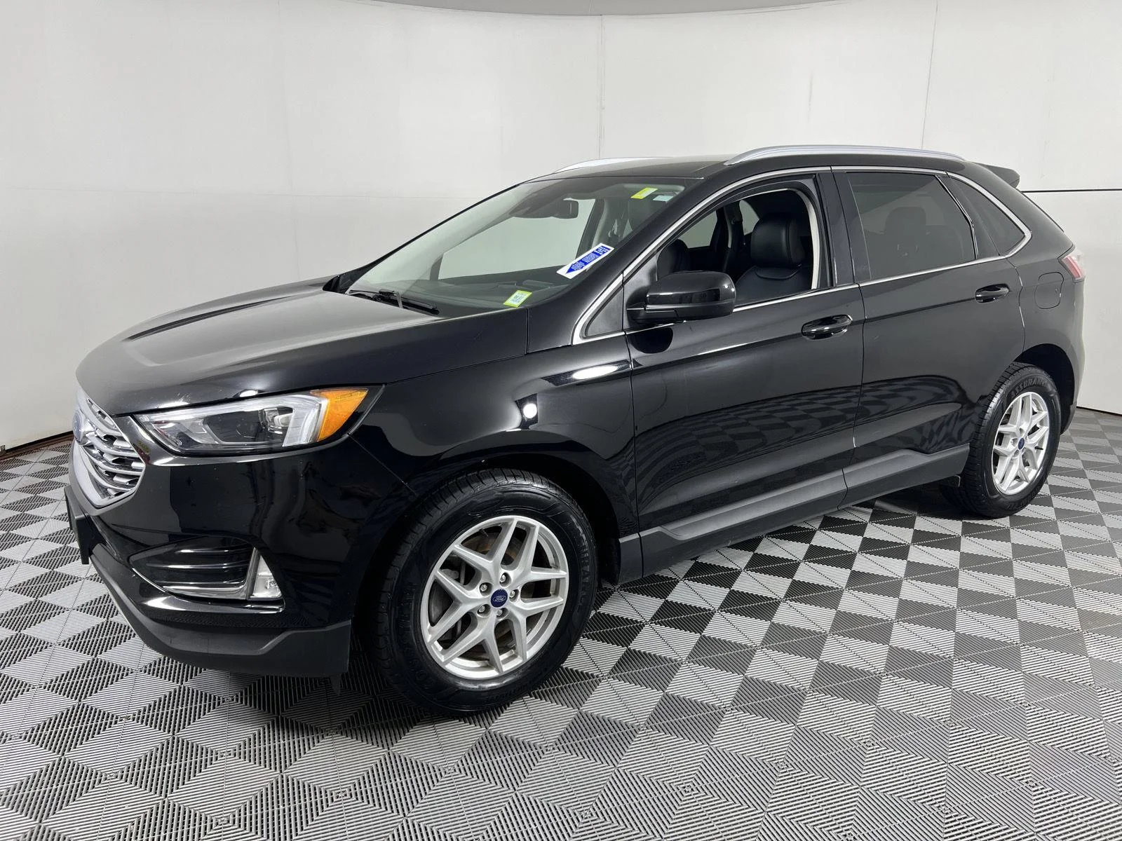 Used 2022 Agate Black Ford SEL image 6