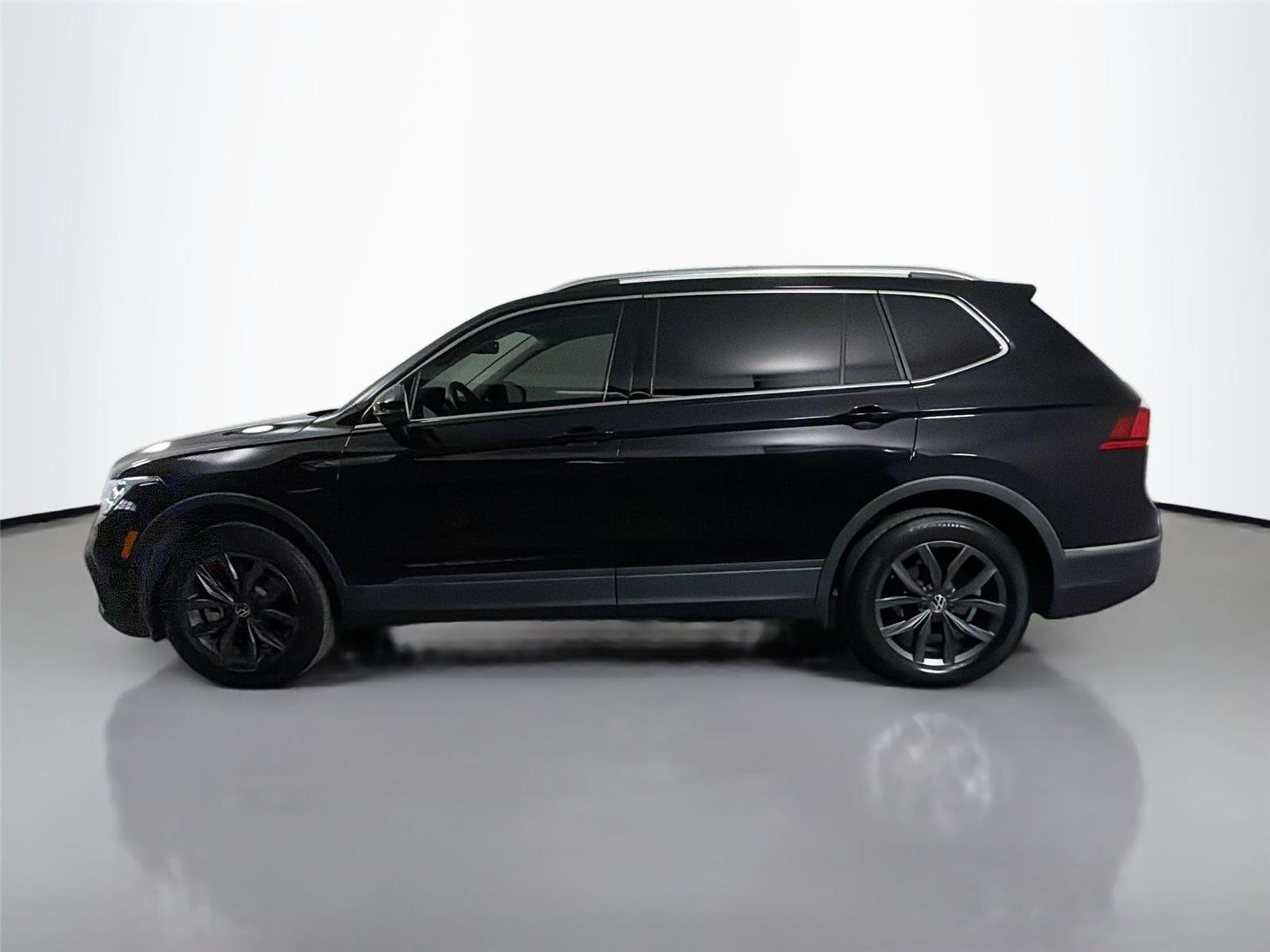 Certified Used 2023 Deep Black Pearl Volkswagen SE image 8