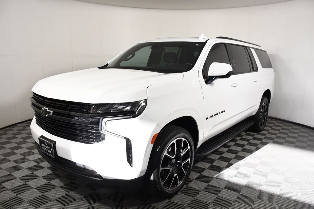 2023 Chevrolet Suburban RST