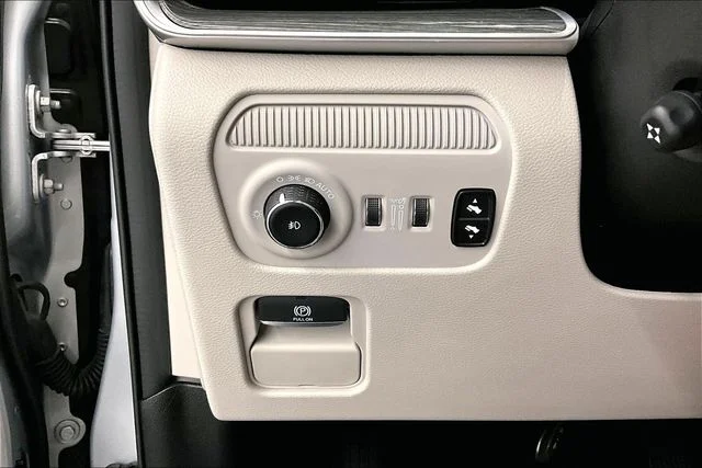 Used 2022 Silver Zynith Jeep Series II image 40