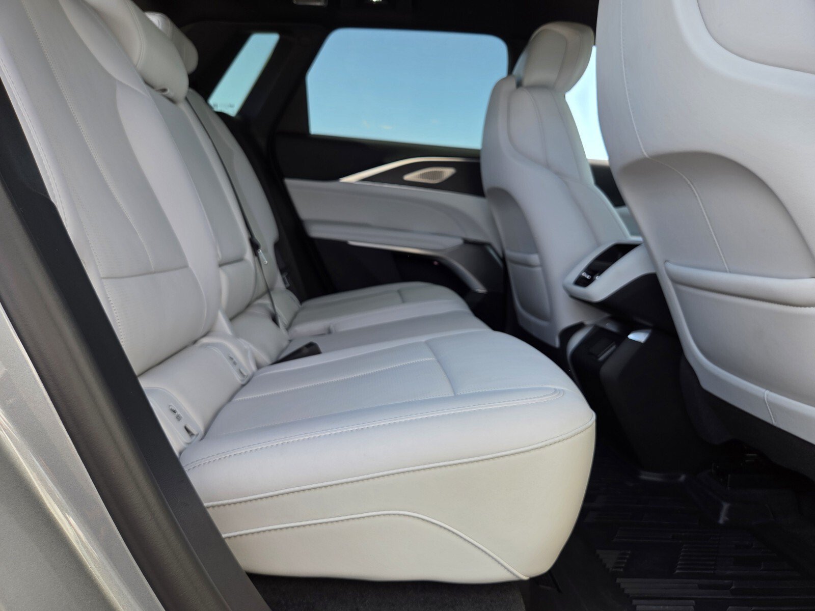 New 2026 Argent Silver Metallic Cadillac Premium Sport image 15