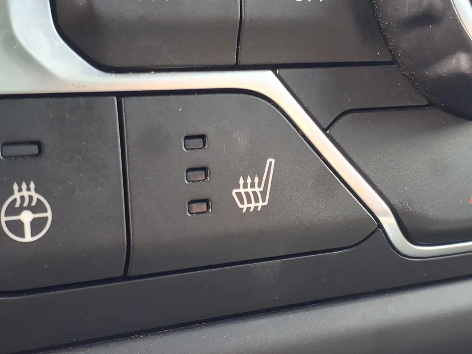 Used 2018 Bright White Clearcoat Jeep Sport S image 5