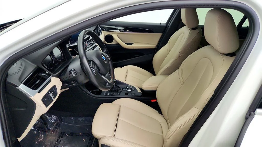 Used 2020 Alpine White BMW xDrive28i Sports Activity Coupe w/ Premium Package image 21