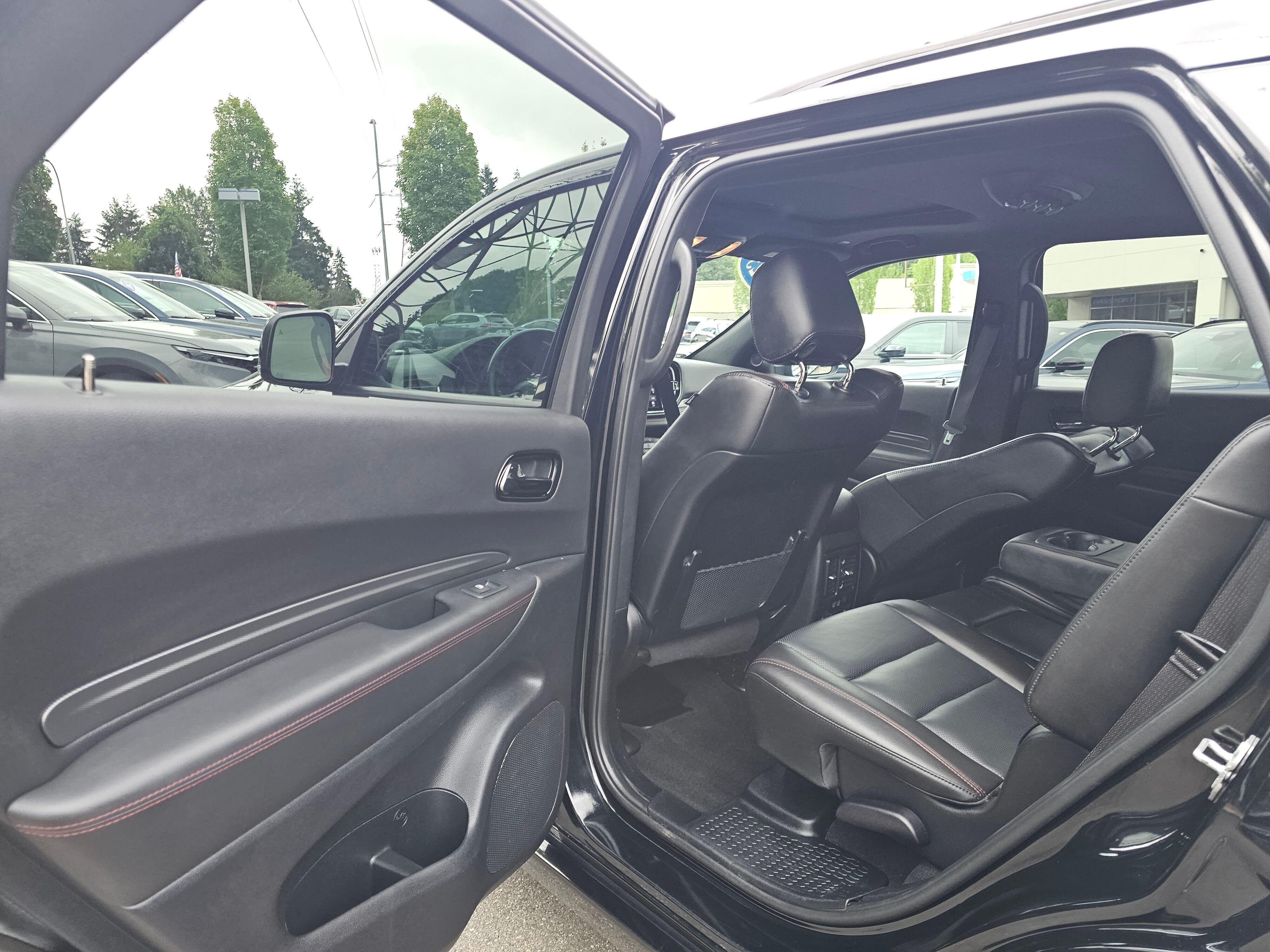 Used 2025 DB Black Clearcoat Dodge R/T Plus image 19