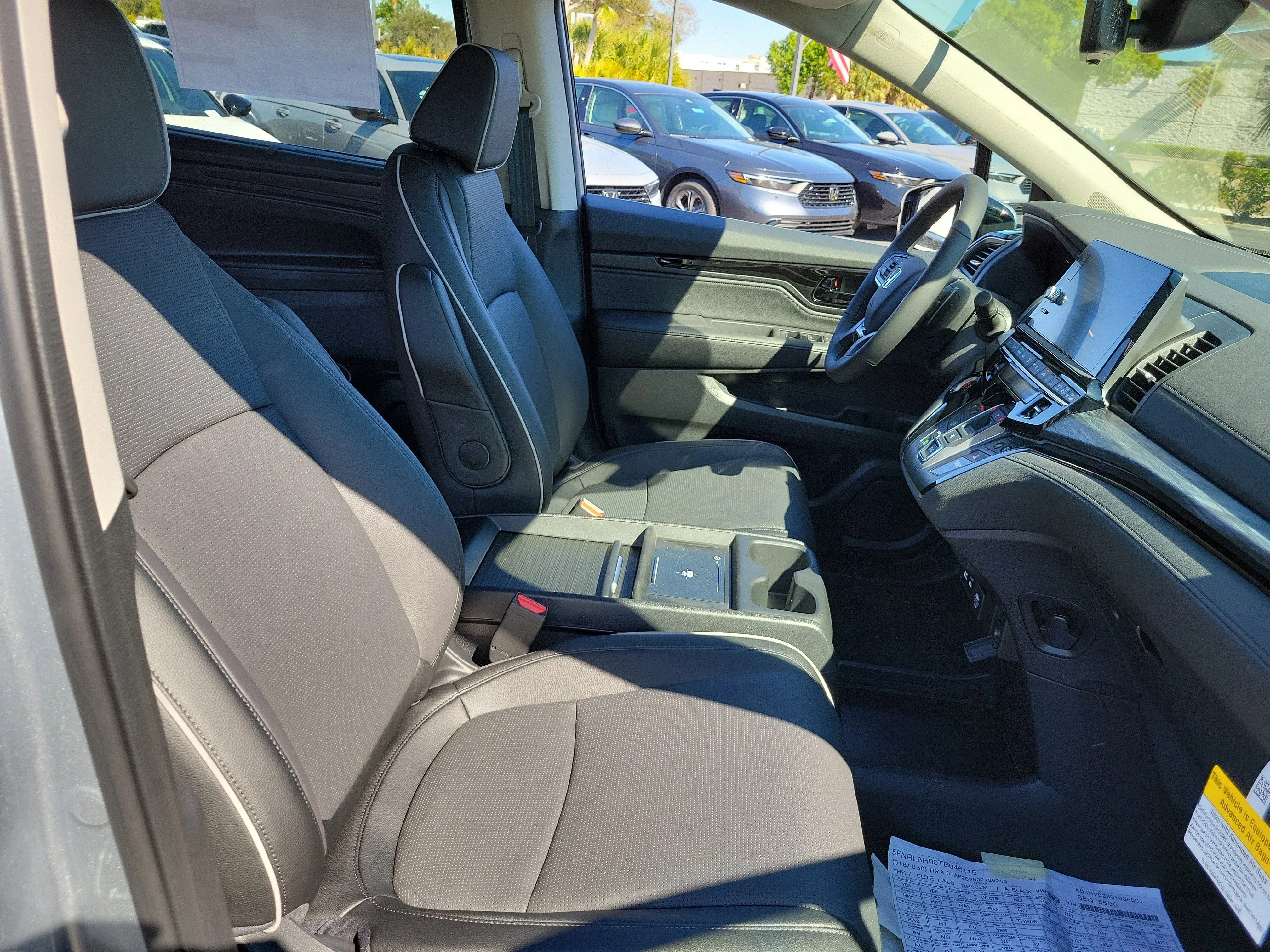 2026 Honda Odyssey Elite - Photo 6
