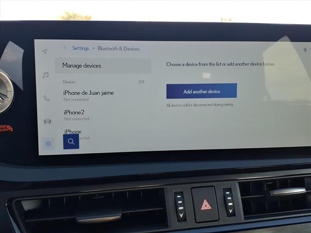 2025 Lexus ES 350 - Photo 10