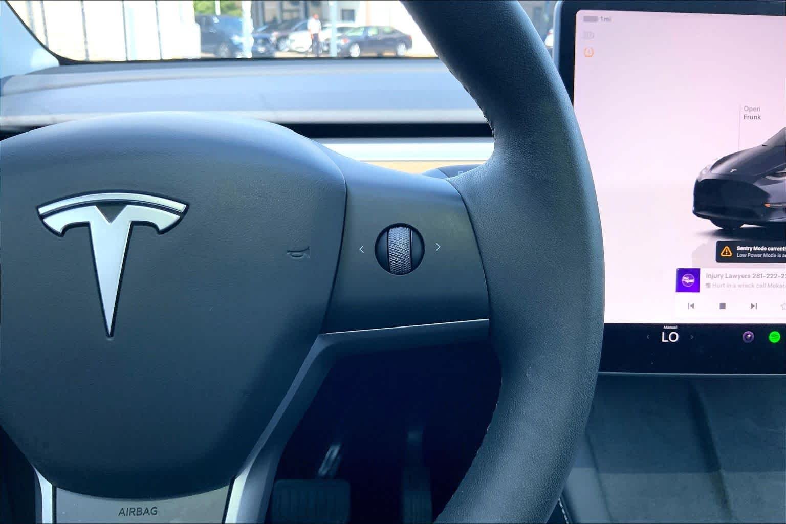 Used 2023 Deep Blue Metallic Tesla  image 22