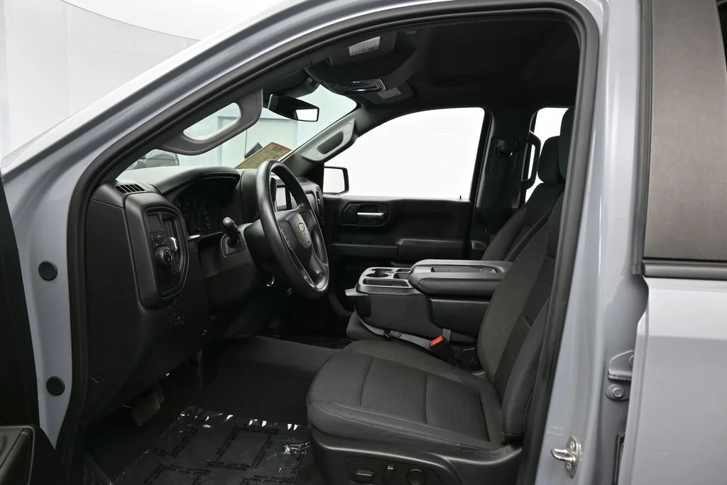 Used 2024 Slate Gray Metallic Chevrolet Custom image 10