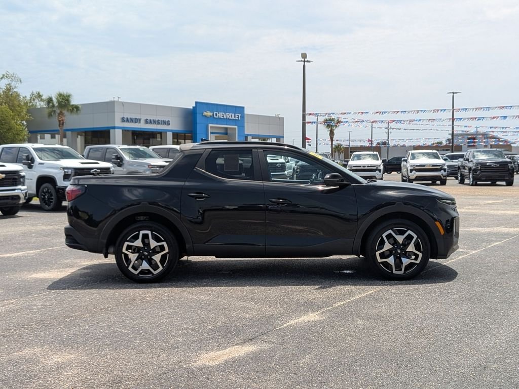 Used 2022 Black Hyundai Limited image 6