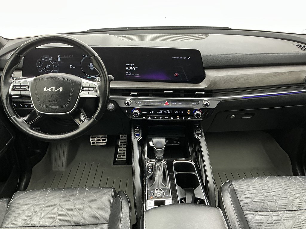 Used 2024 Wolf Gray Kia SX image 19