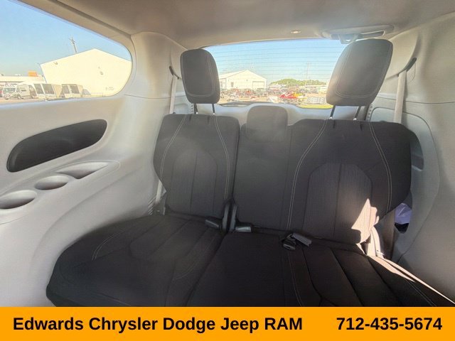 Used 2023 Black Chrysler LX image 20