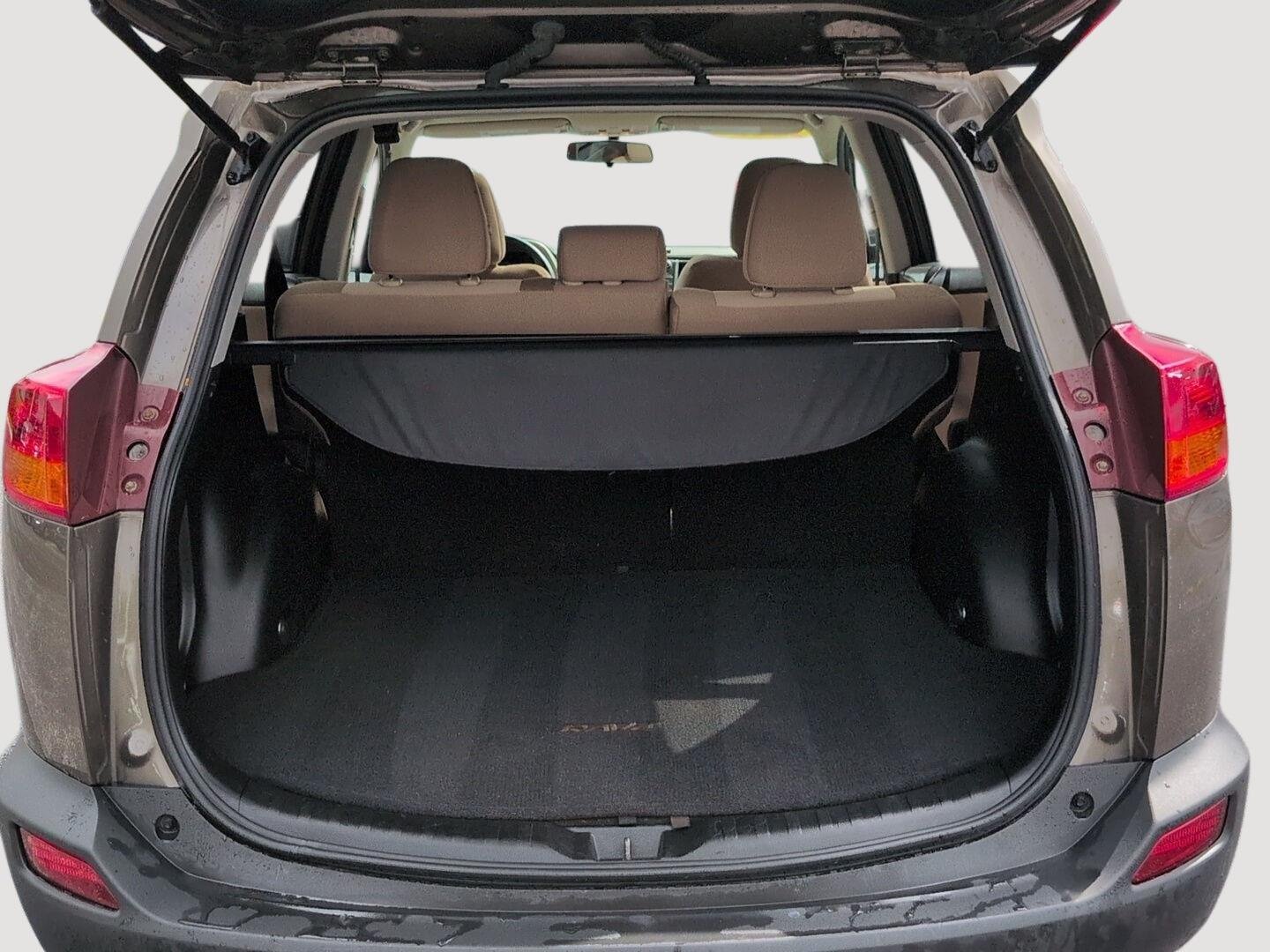 Used 2015 Pyrite Mica Toyota XLE image 7