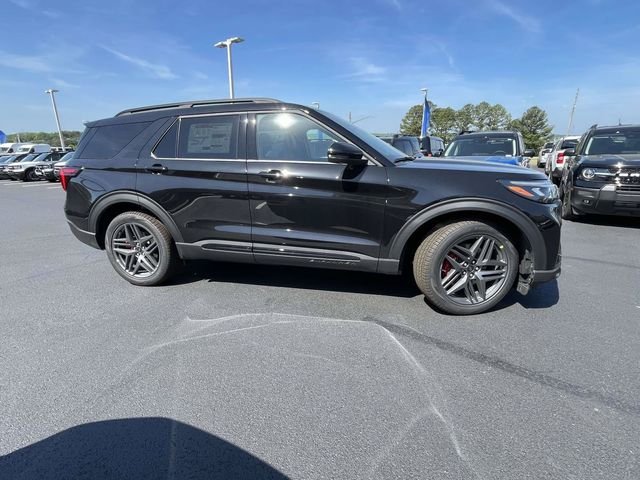 New 2026 Agate Black Metallic Ford ST image 3
