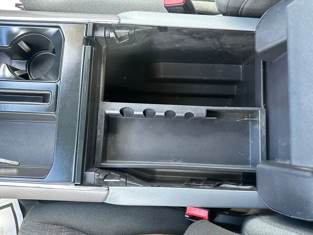 Used 2023 Black Ford XLT image 16
