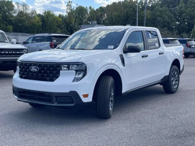 New 2026 White Ford XLT image 19