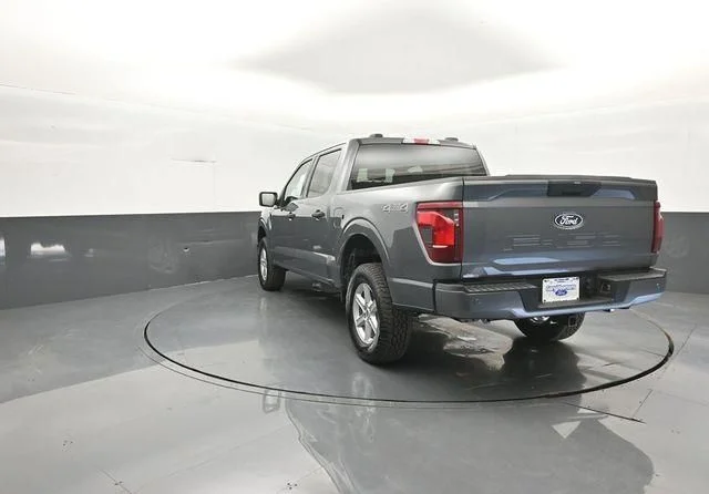 New 2026 Carbonized Gray Metallic Ford XLT image 5