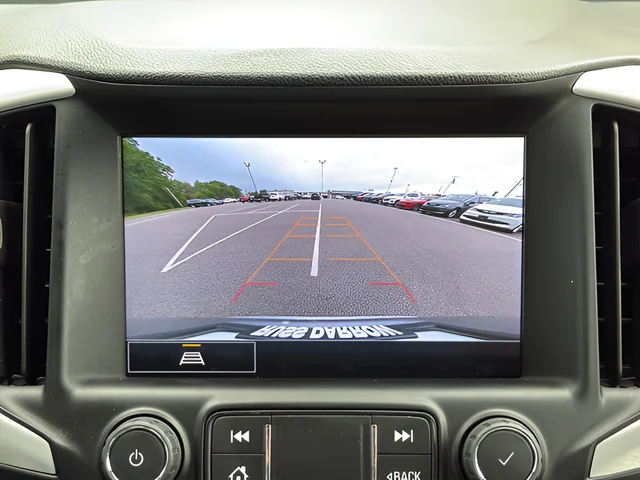 Used 2023 Silver GMC SLE image 23