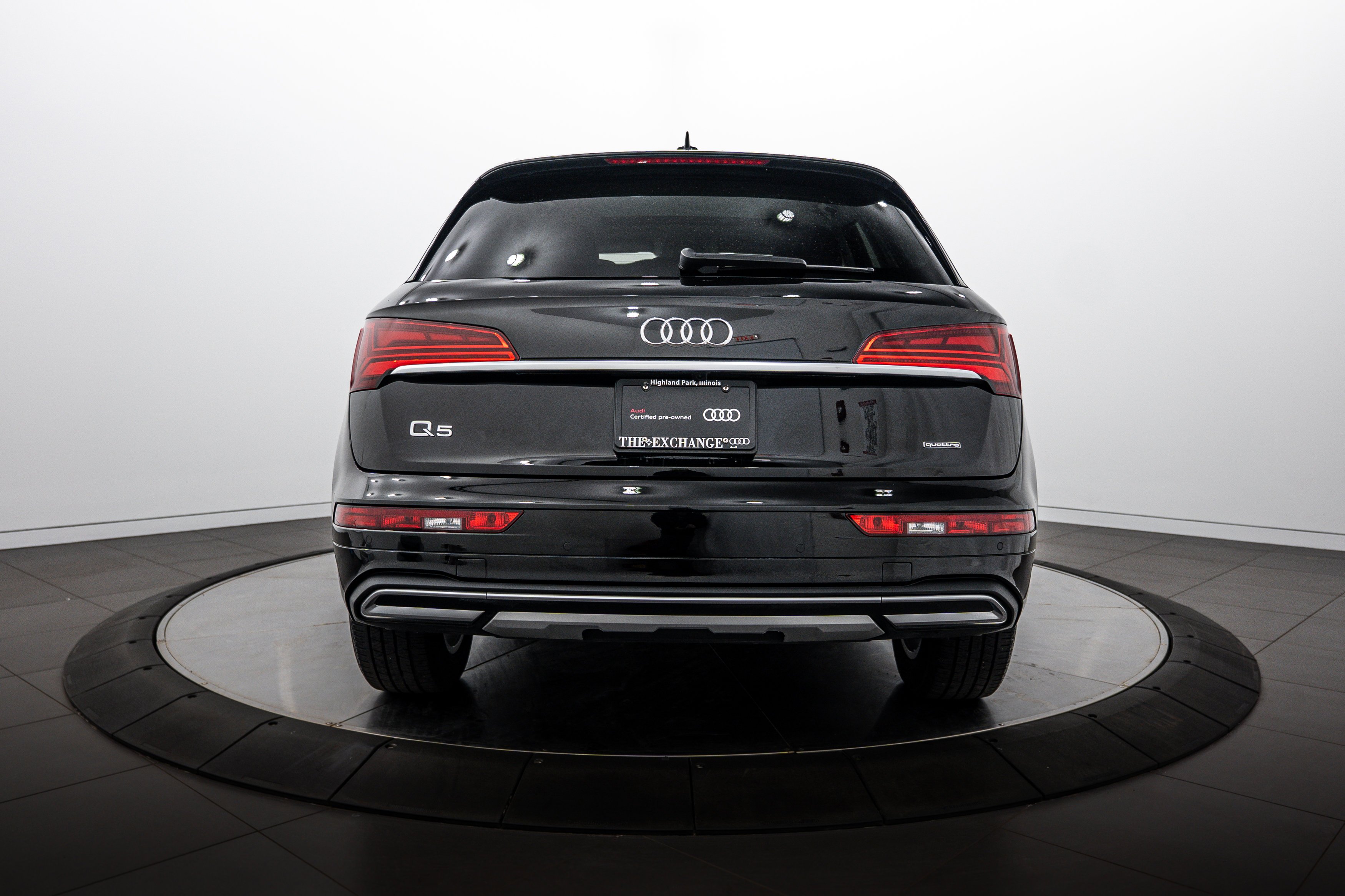 Certified Used 2023 Mythos Black Metallic Audi Premium image 23