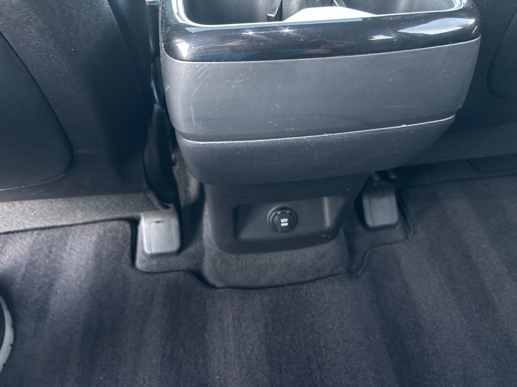 Certified Used 2025 Silver Kia S image 38
