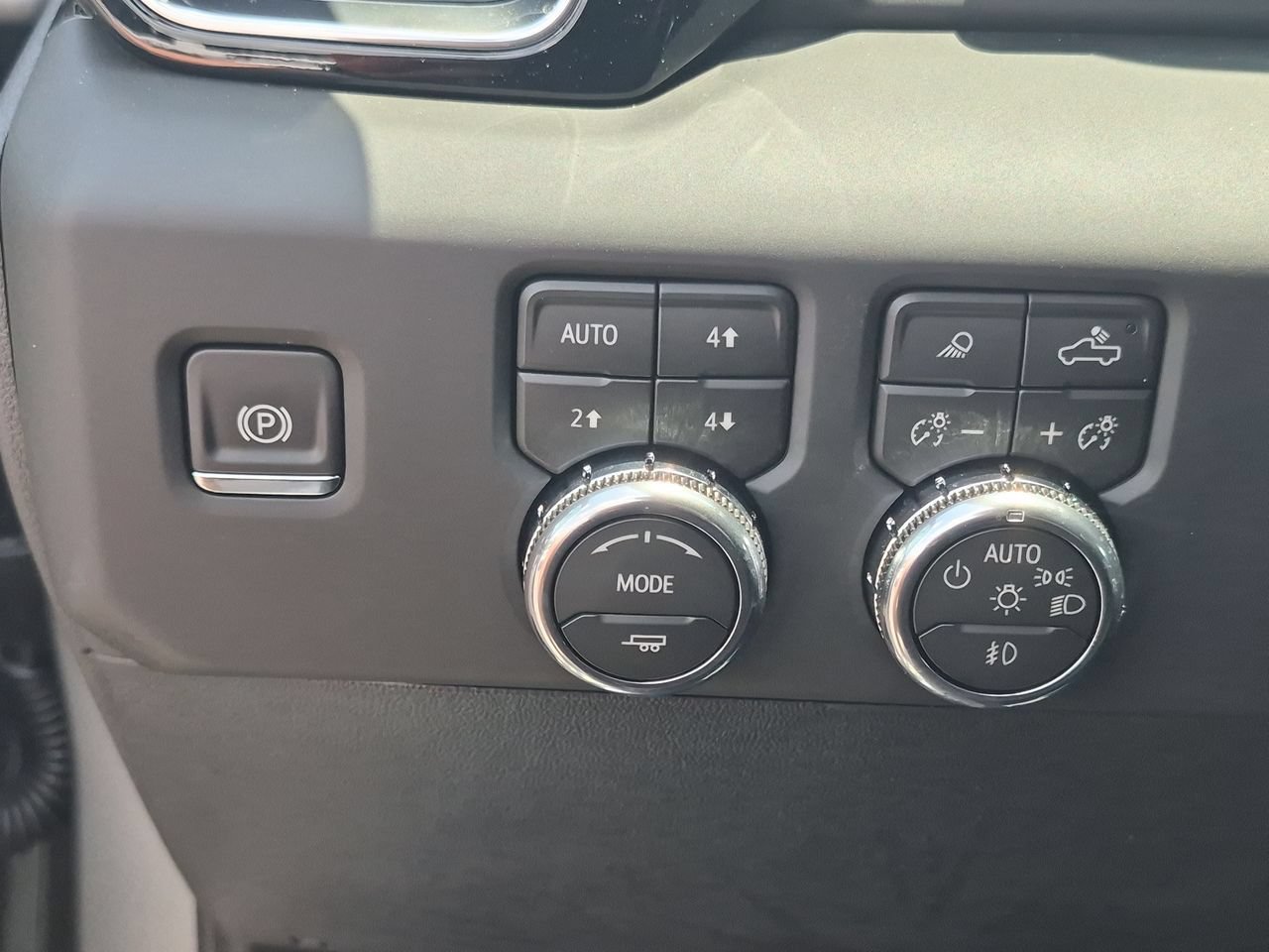 2026 GMC Sierra 2500HD Denali - Photo 18