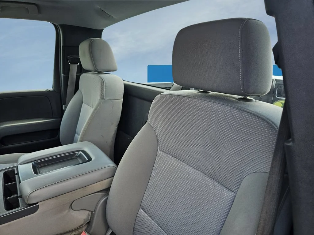 Used 2015 SUMMIT WHITE Chevrolet Work Truck image 16