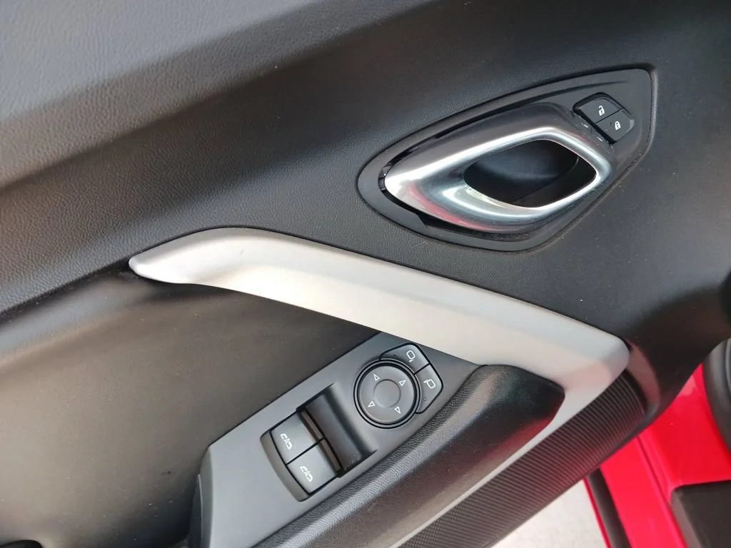 Used 2019 RED HOT Chevrolet 1LT image 27