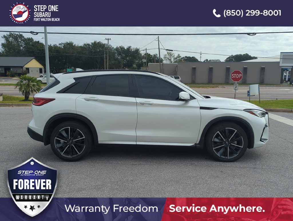 Used 2023 White INFINITI SPORT image 8