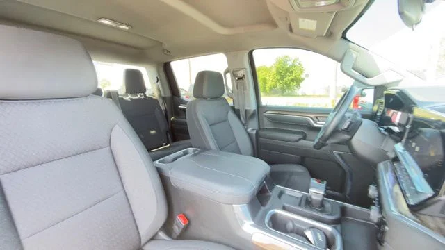 Used 2023 White Chevrolet RST image 33