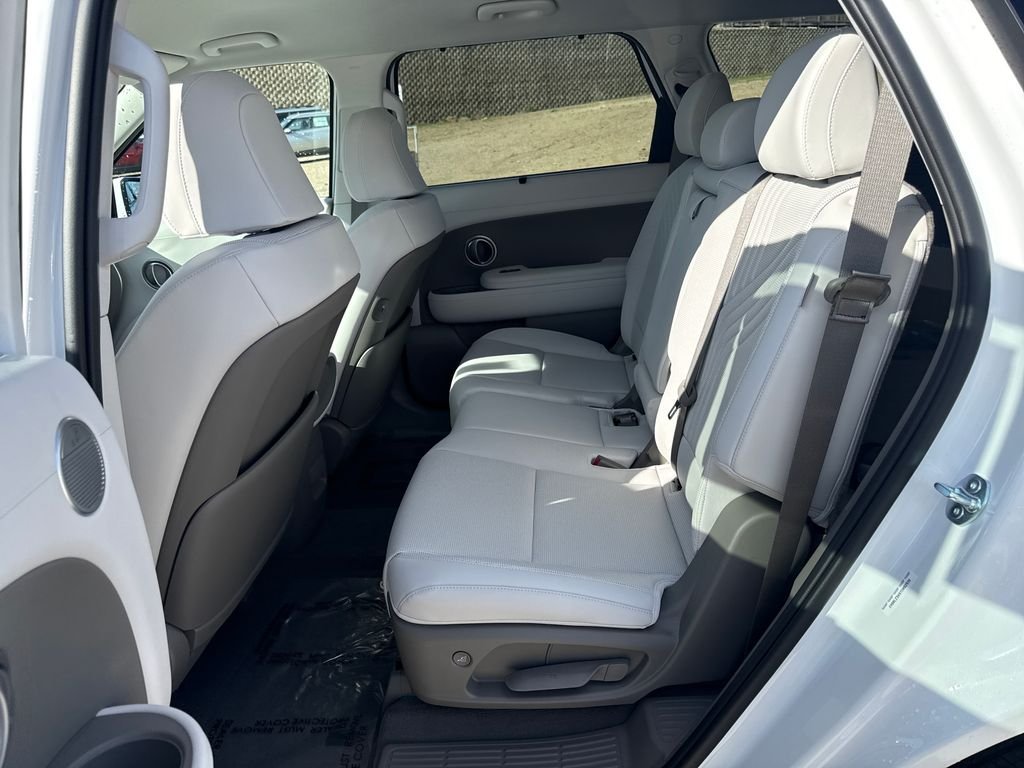 New 2026 White Hyundai SEL image 25
