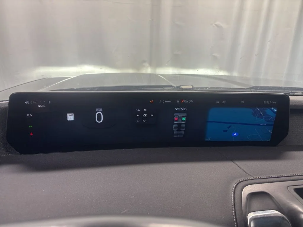Used 2025 Black Ford Platinum image 19