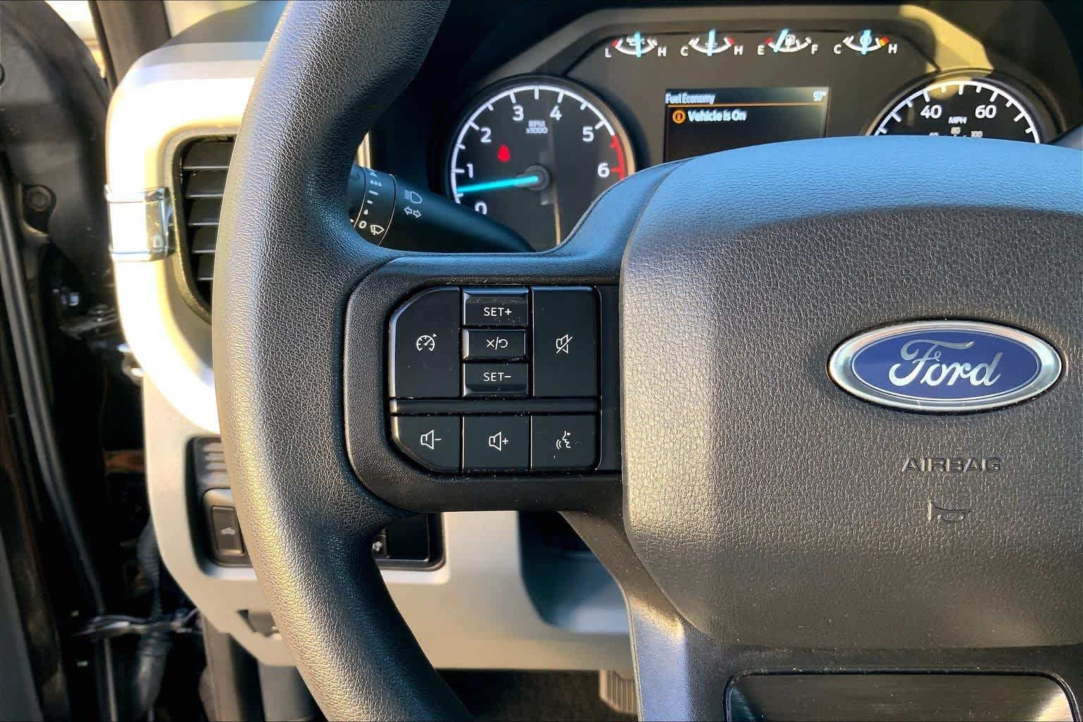 Used 2025 Agate Black Metallic Ford F-250 Pickup XLT image 24