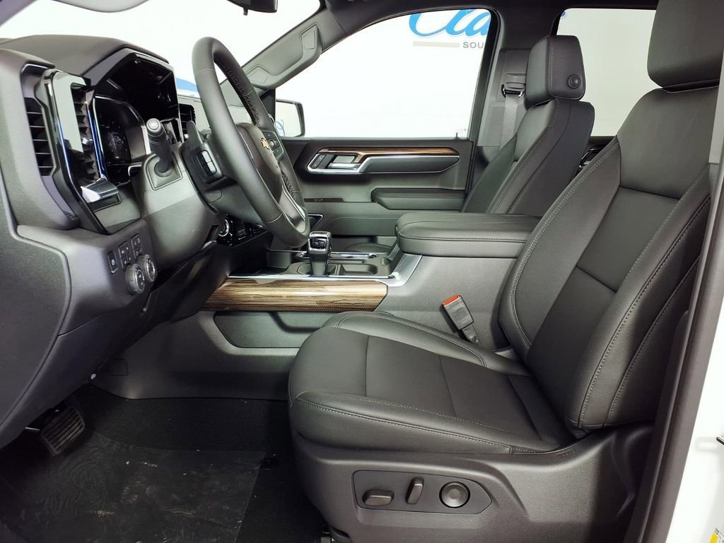 2026 Chevrolet Silverado 1500 LT - Photo 8