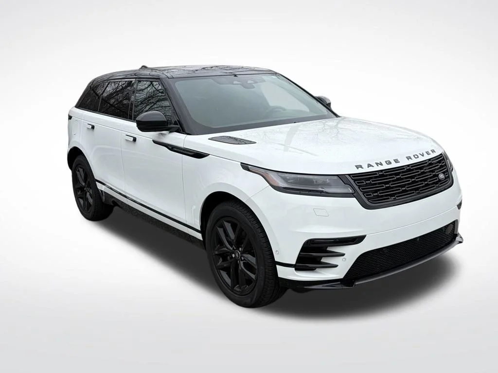 Certified Used 2026 White Land Rover Dynamic SE image 3