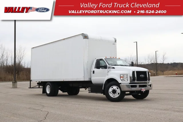 2016 Ford F-650SD Base
