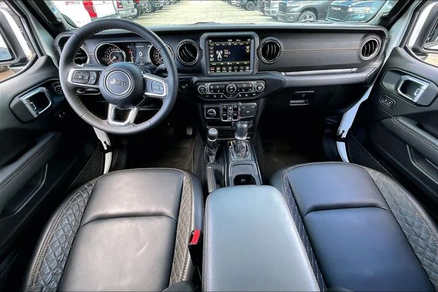 Used 2023 White Jeep Overland image 7
