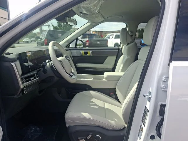 New 2027 White Hyundai SEL image 10