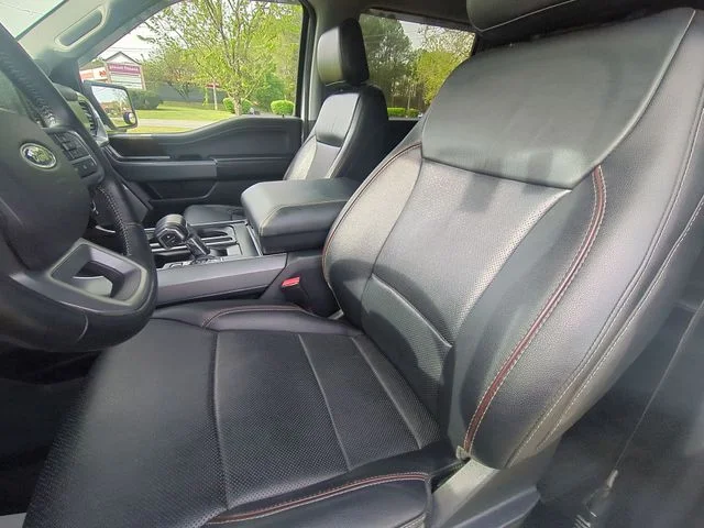 Used 2022 White Ford Lariat image 21