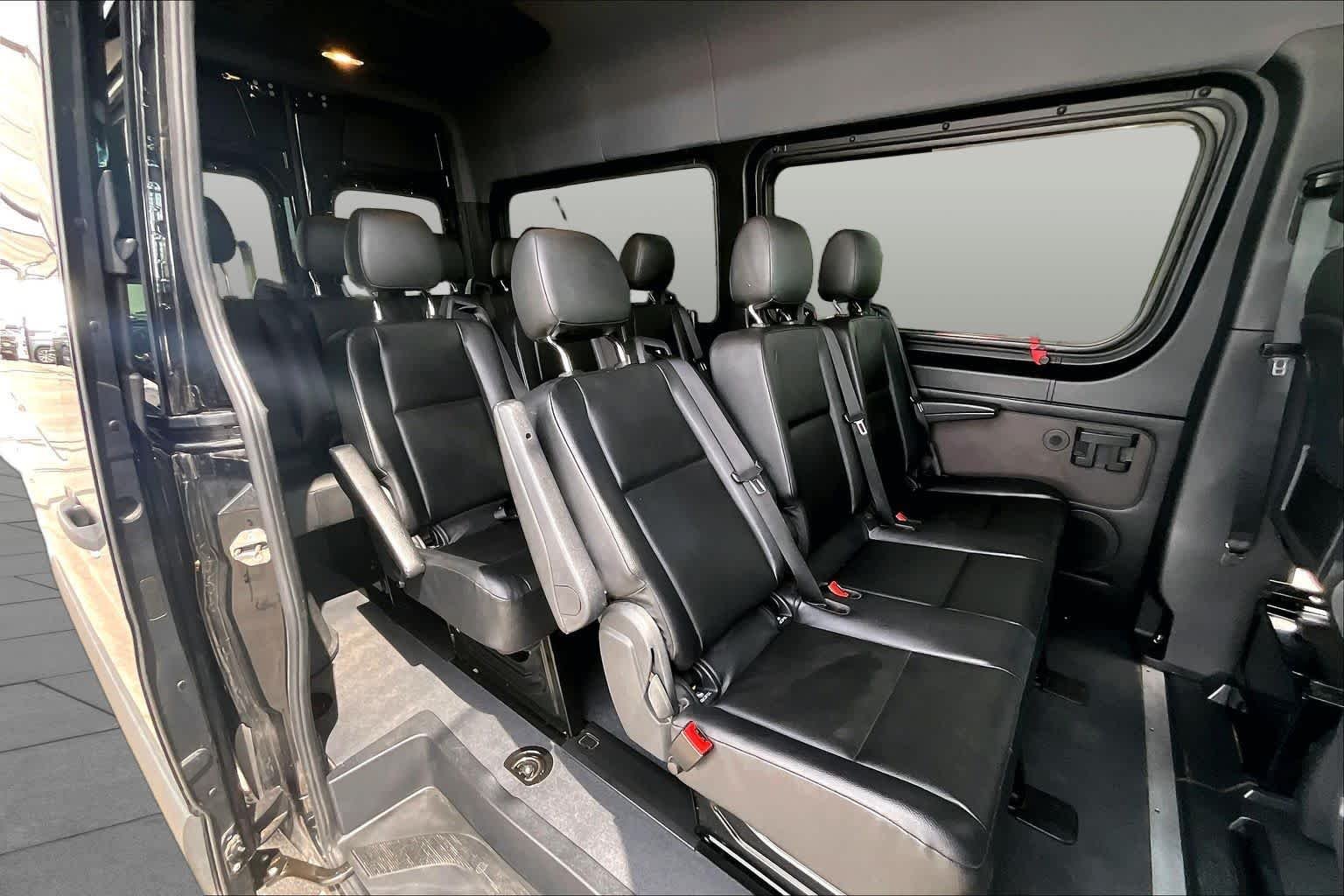 Used 2023 Obsidian Black Metallic Mercedes-Benz  image 20