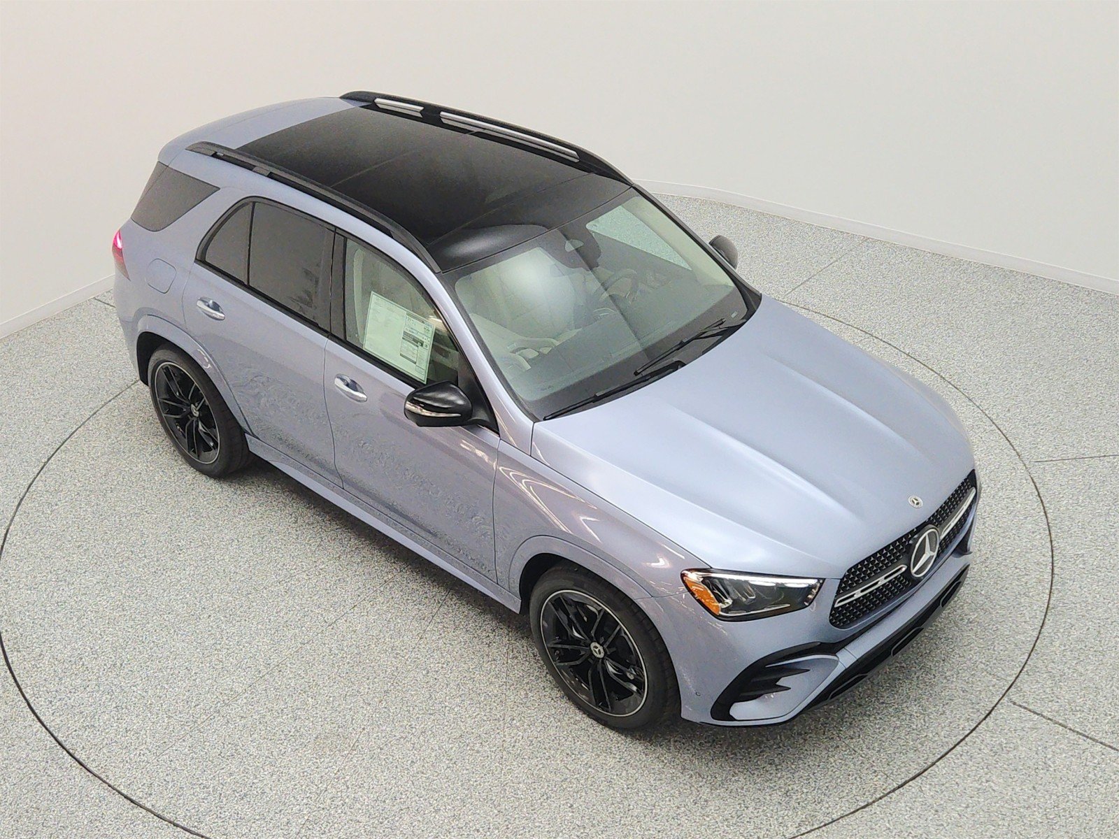 New 2026 MANUFAKTUR Cote d'Azur Light Blue Metallic Mercedes-Benz GLE 450 4MATIC® SUV image 18
