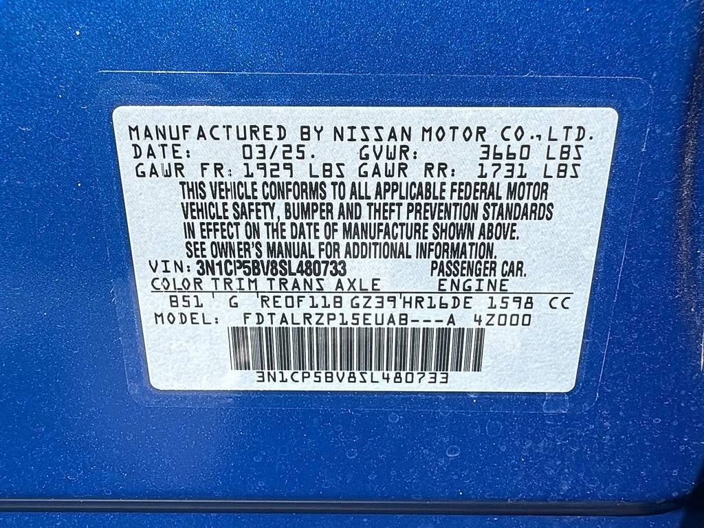Used 2025 Electric Blue Metallic Nissan  image 33