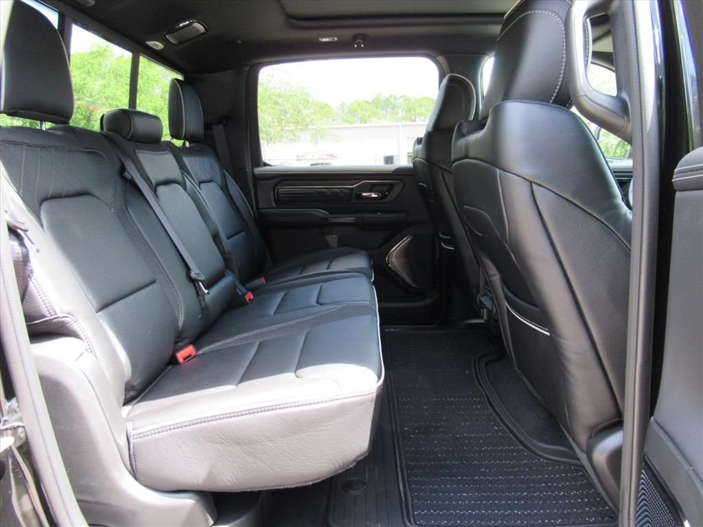 New 2026 Diamond Black Crystal Pearl-Coat Exterior Paint RAM Limited image 33