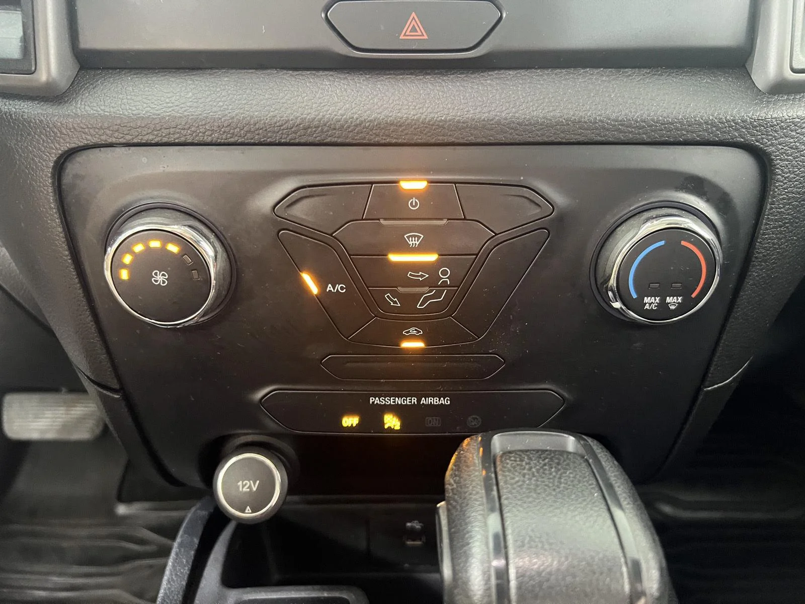 Used 2020 Shadow Black Ford XL image 18