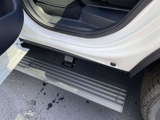New 2026 Star White Metallic Tri-Coat Ford King Ranch image 5