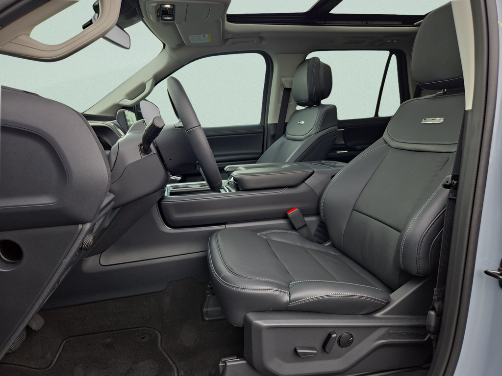New 2026 Glacier Gray Metallic Tri-Coat Ford Platinum® image 16